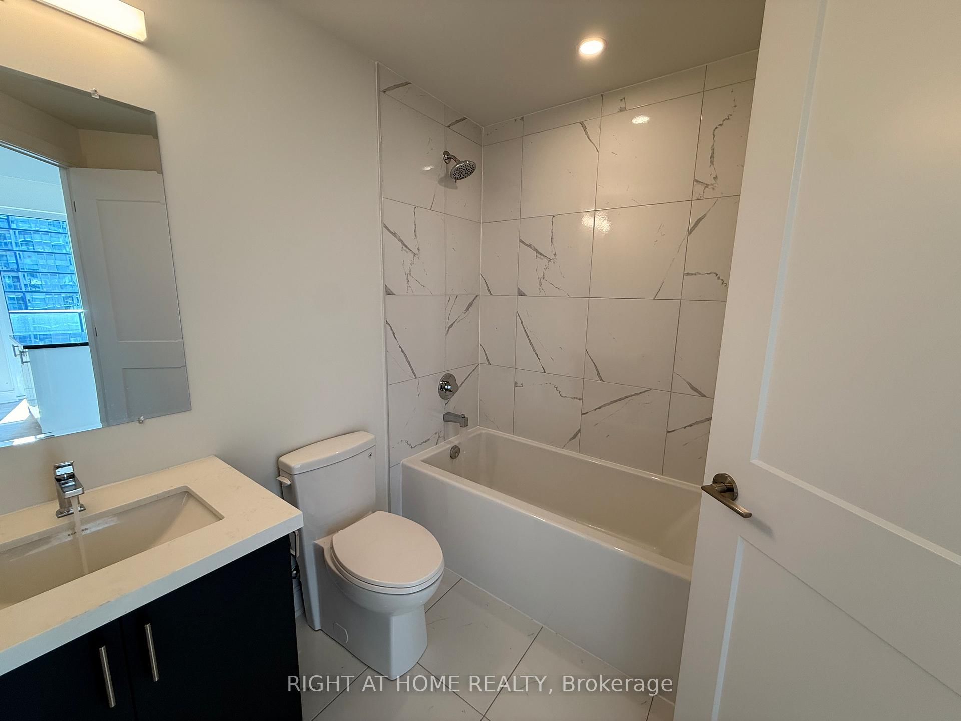 15 Ellerslie Avenue, Unit 2202