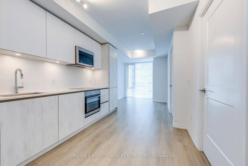 3007 - 8 Widmer St, Toronto, M5V 0W6 | Image 3