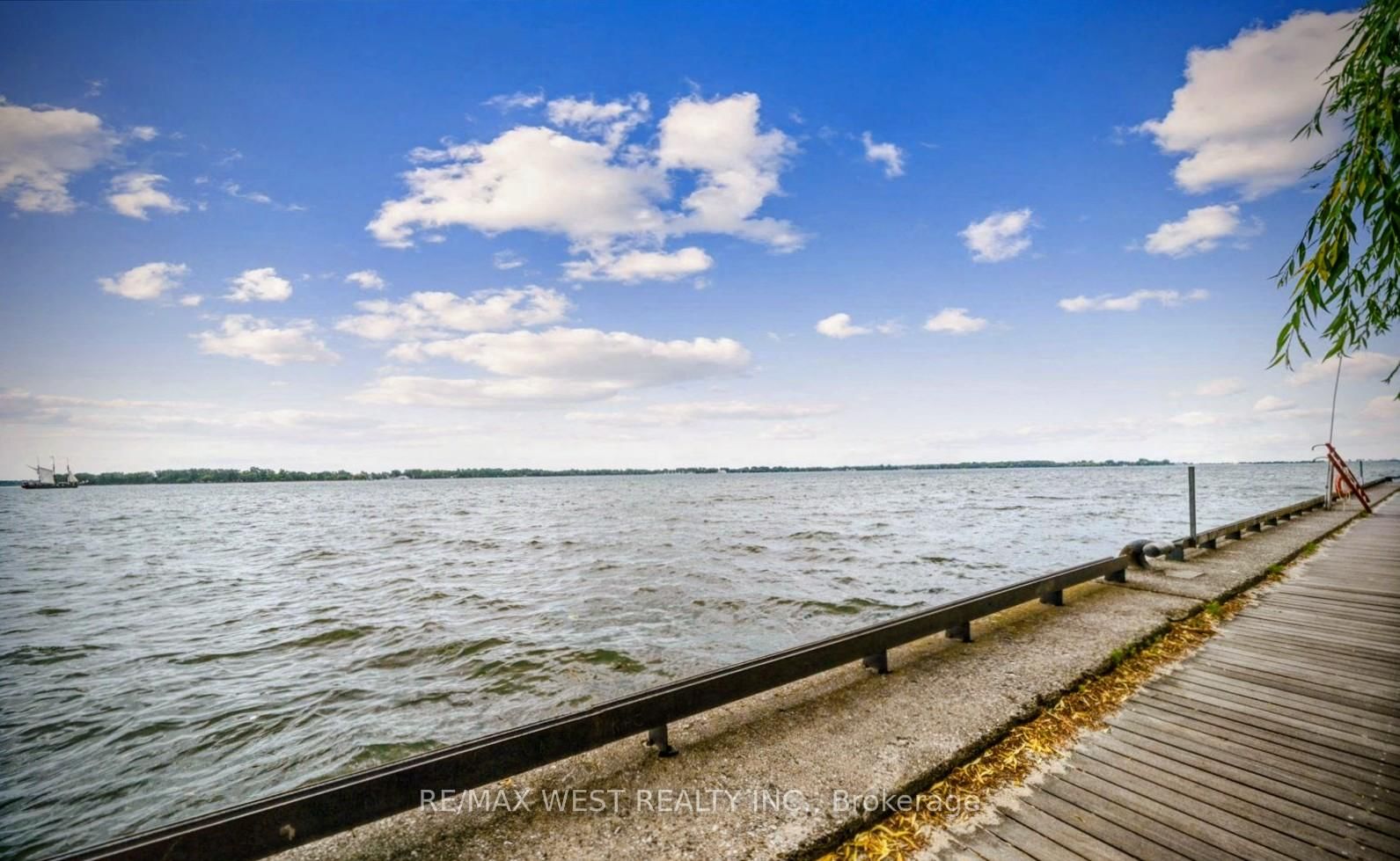 15 Richardson Street, Unit 2115 - Photo 31