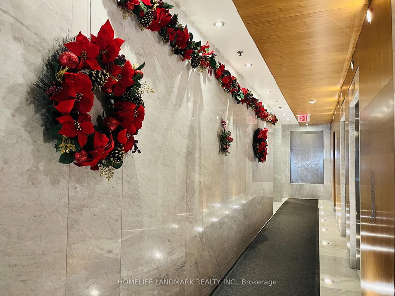 1806 - 85 Bloor St E, Toronto, M4W 3Y1 | Image 3