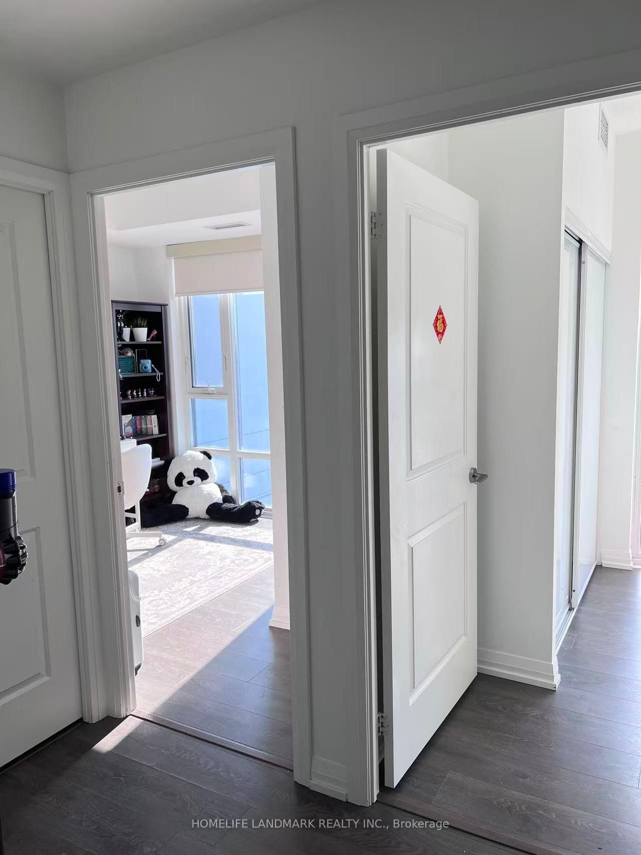 Condo for lease at 2111-50 Ann O' Reilly Road, Toronto, Ontario, M2J 0C9 - Henry Farm - MLS: C12657036