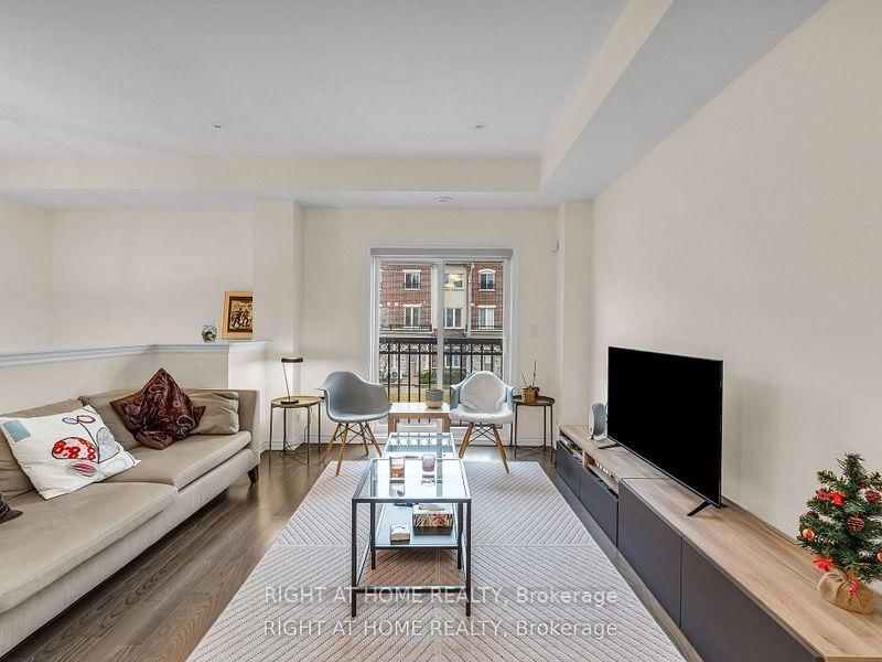 22 Coneflower Cres, Toronto, M2R 0A5 | Image 3