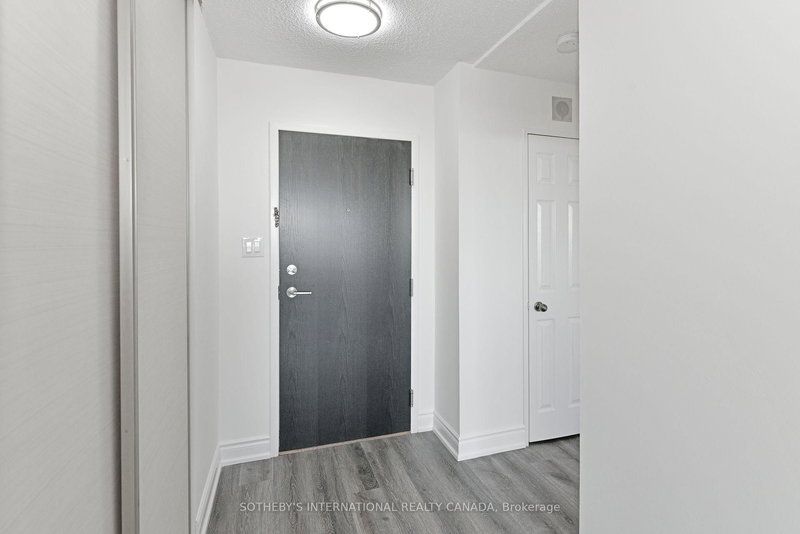 1205 - 3000 Bathurst St, Toronto, M6B 3B4 | Image 2