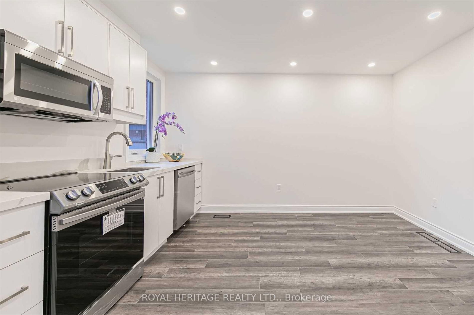 66a Bellevue Avenue • Toronto, ON photo 10