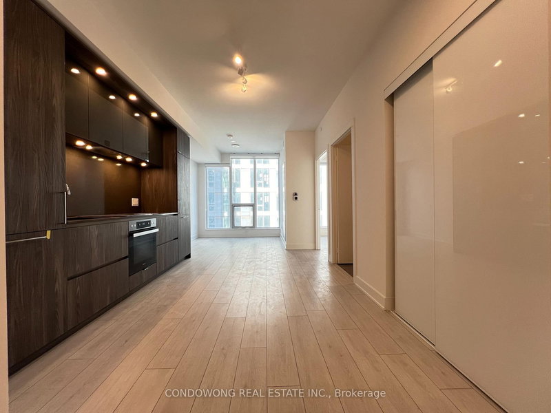 home for lease on 1315-35 Mercer Street