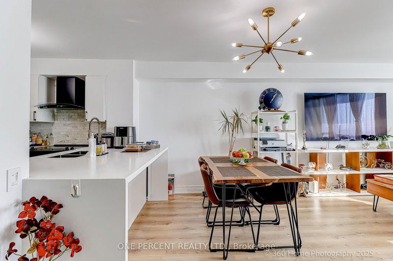 803 - 8 Covington Rd, Toronto, M6A 3E5 | Image 3