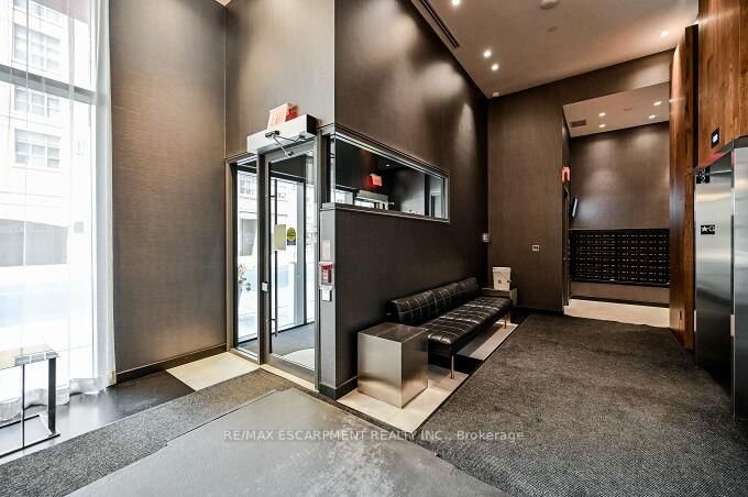 714 - 435 Richmond St W, Toronto, M5V 0N3 | Image 2