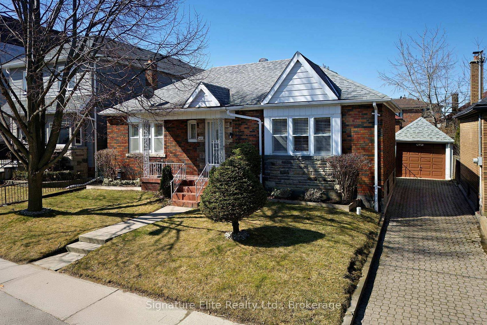 Listing photo 2