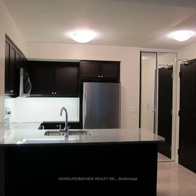 1207 - 19 Grand Trunk Cres, Toronto, M5J 3A3 | Image 2