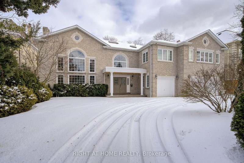 49 Arjay Crescent