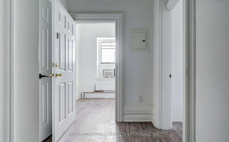 301 - 180 Sherbourne St, Toronto, M5A 2R7 | Image 2