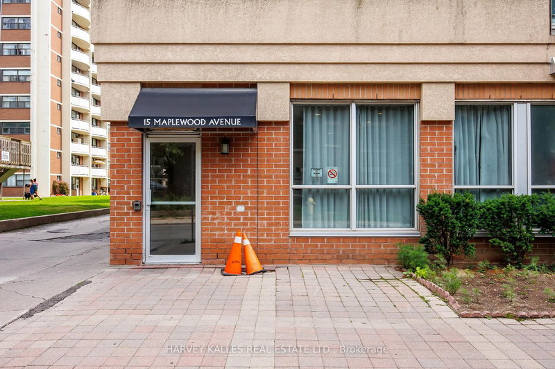 212 - 15 Maplewood Ave, Toronto, M6C 4B4 | Image 2