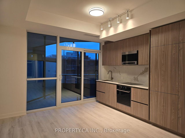 209N - 120 Broadway Avenue