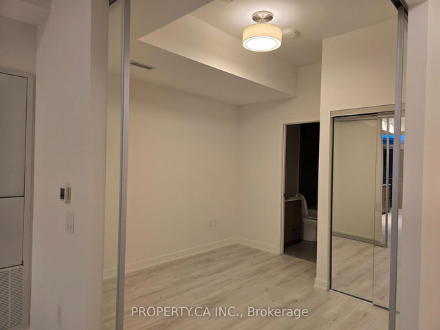 209N - 120 Broadway Avenue