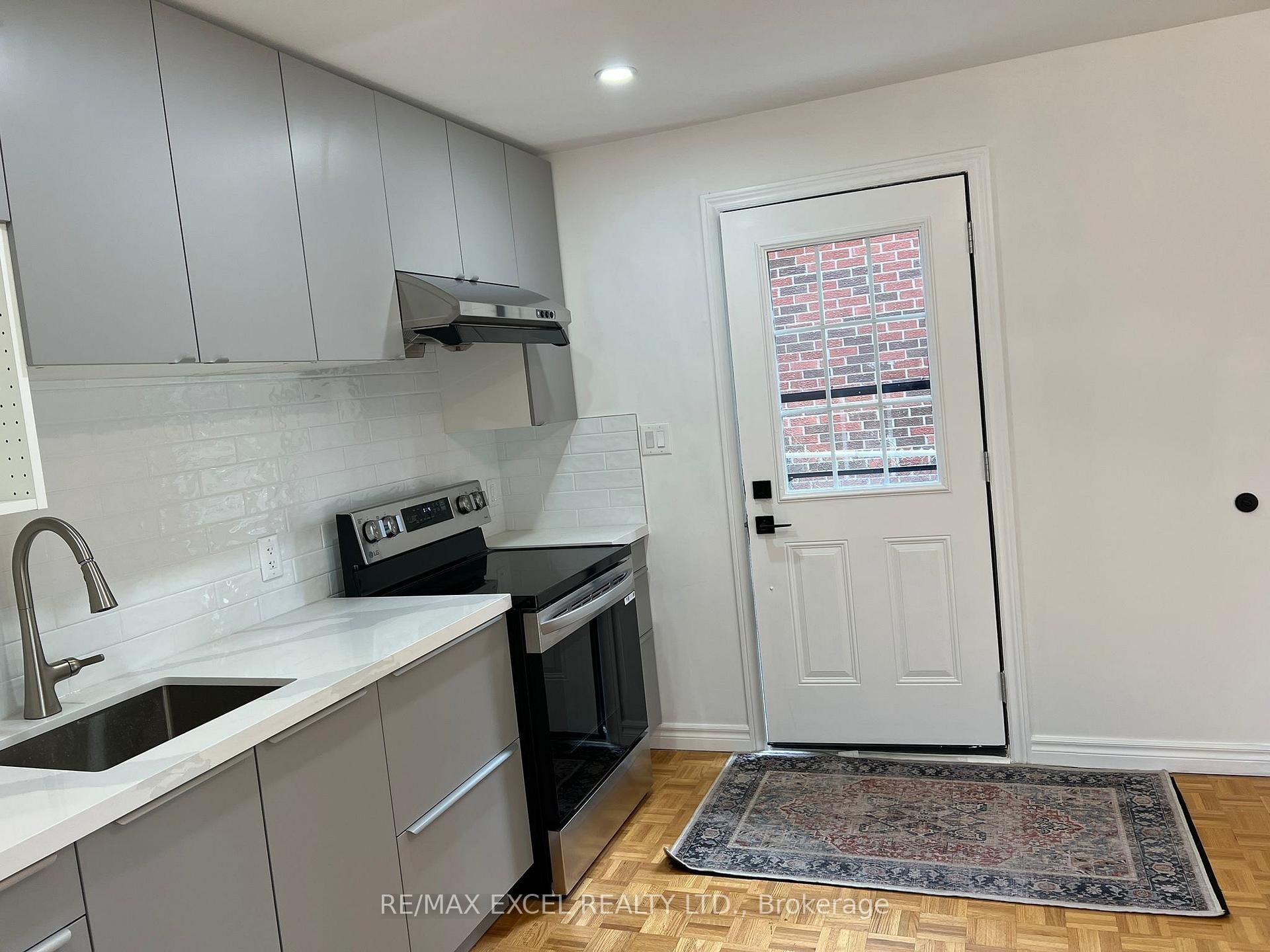 53 Hickorynut Drive, Unit Ground (Unit B)