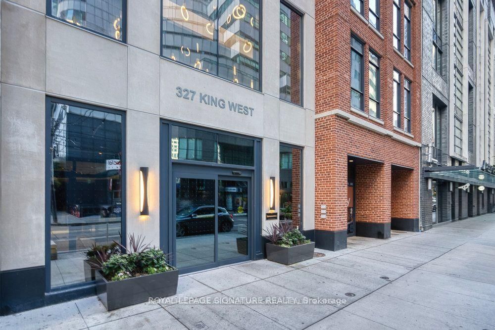 327 king Street W, Unit 1408 - Photo 19