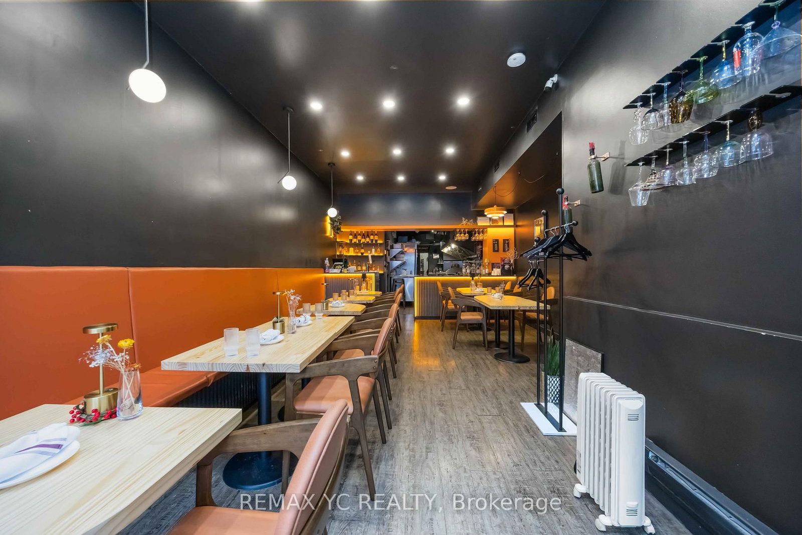646 Queen Street W - Photo 7