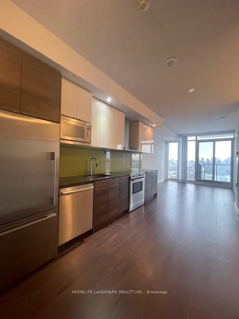 home for lease on 3307-121 Mcmahon Drive