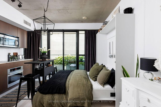 223 - 5 Hanna Avenue