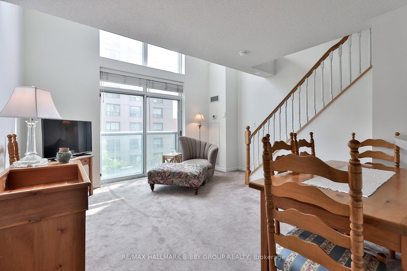 528 - 109 Front St E, Toronto, M5A 4P7 | Image 2