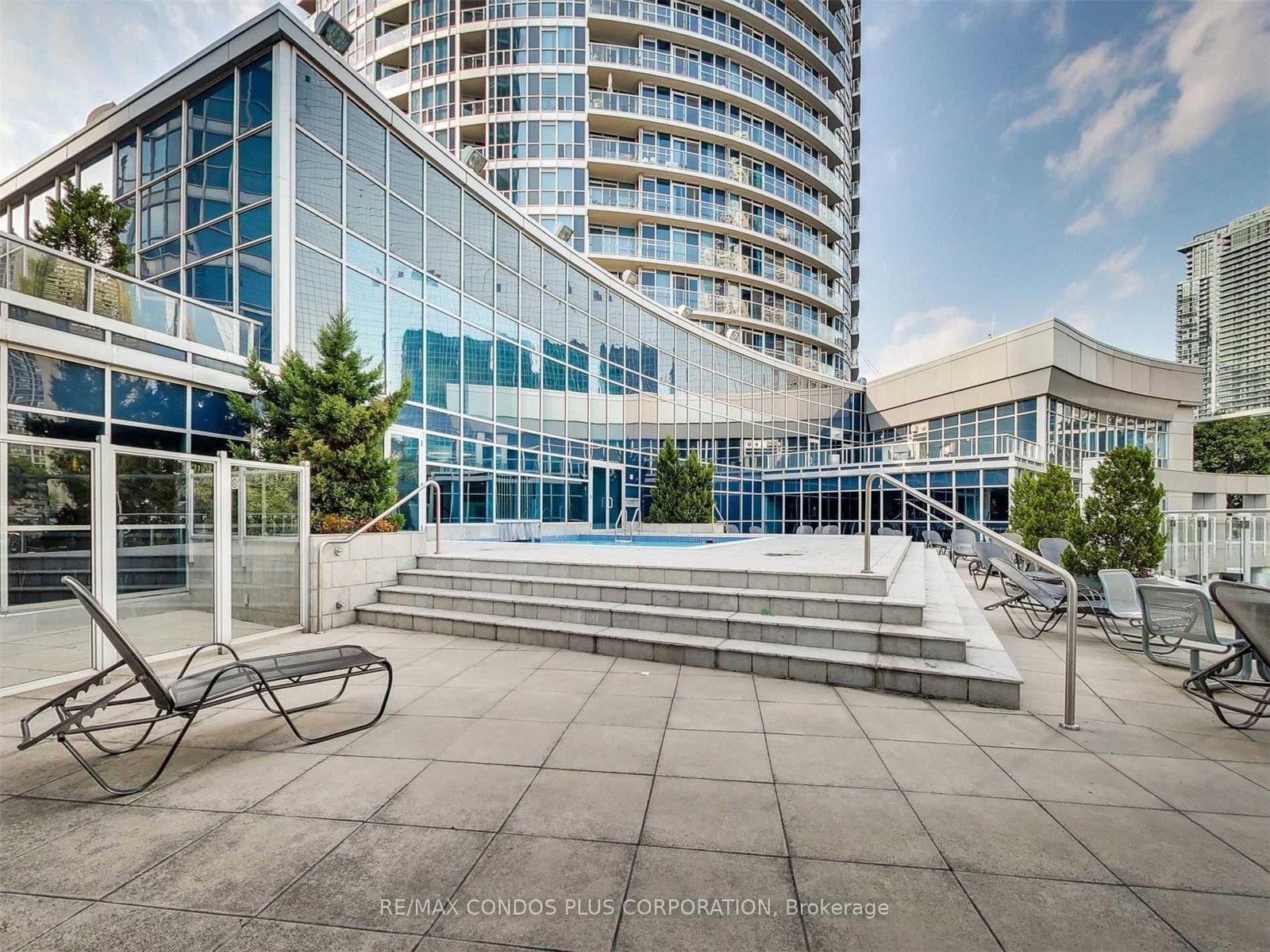 218 Queens Quay W, Unit 2611 - Photo 39