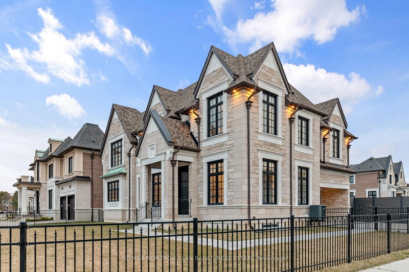 29 Ballyconnor Crt, Toronto, M2M 4C6 | Image 2