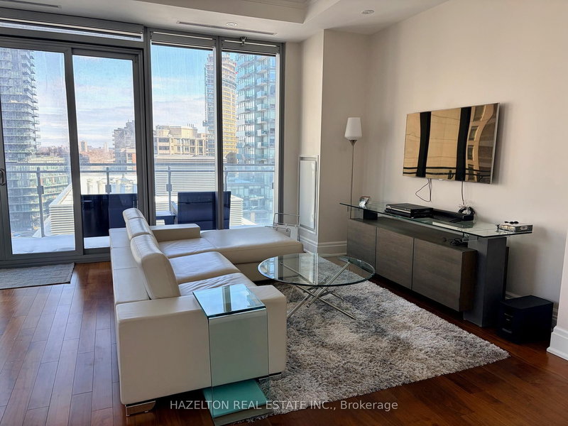 home for lease on 902-55 Scollard Street