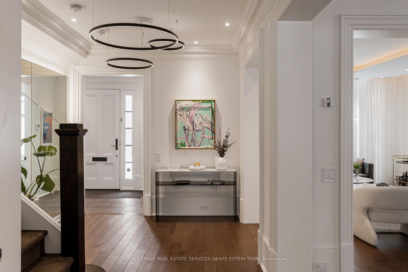 150 Douglas Dr, Toronto, M4W 2B7 | Image 3