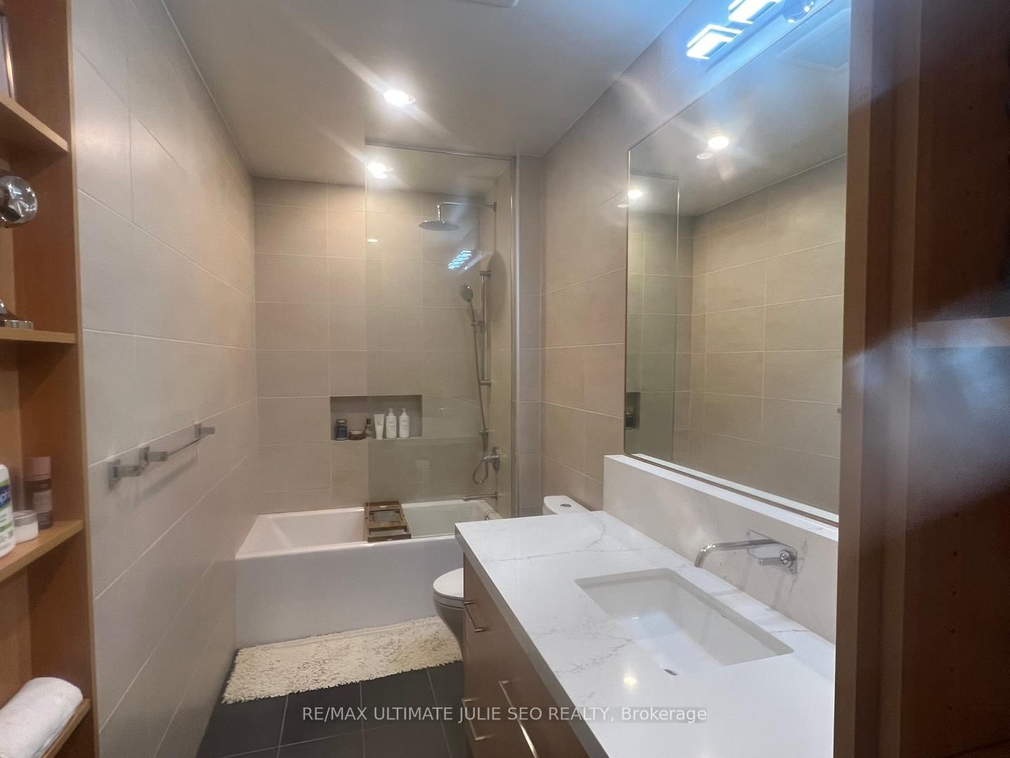 172 Harbord Street - Photo 10