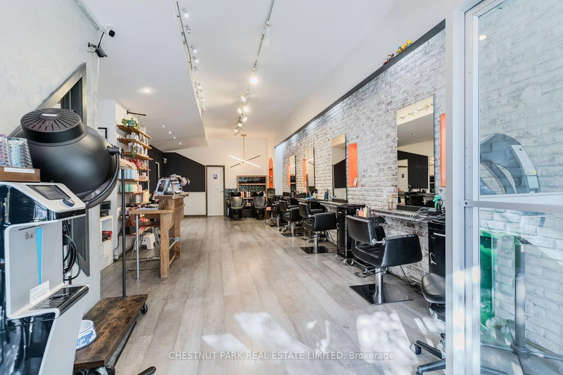 200 Ossington Ave, Toronto, M6J 2Z7 | Image 2