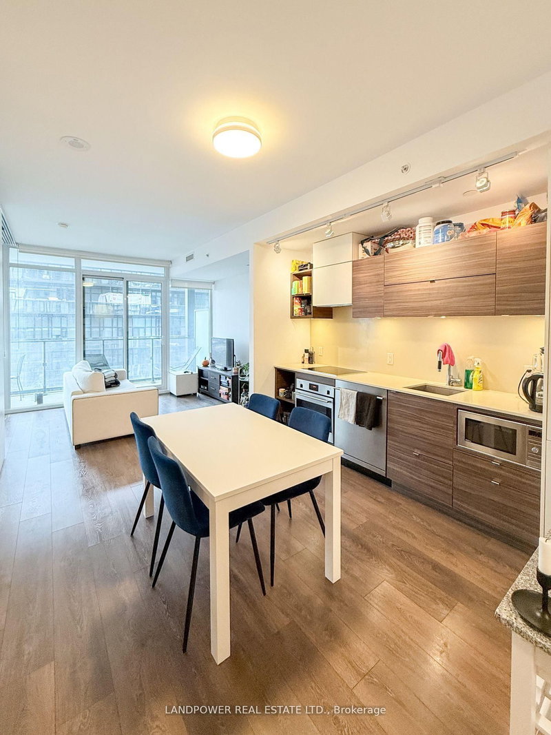 home for lease on 2407-125 Peter Street