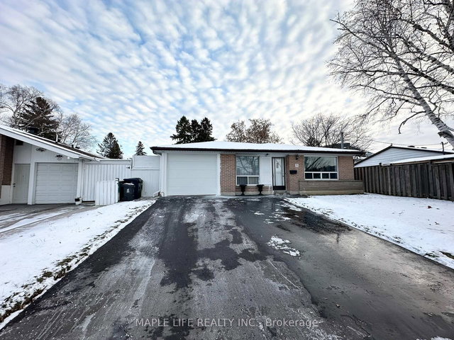 Bsmt - 15 Nymark Avenue