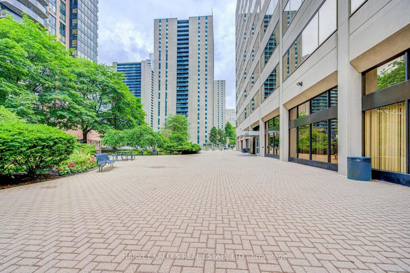 45 Sheppard Avenue E, Unit 935