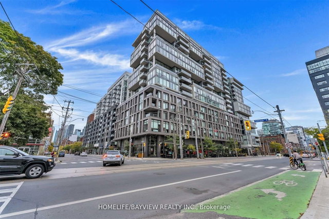 909 - 111 Bathurst Street