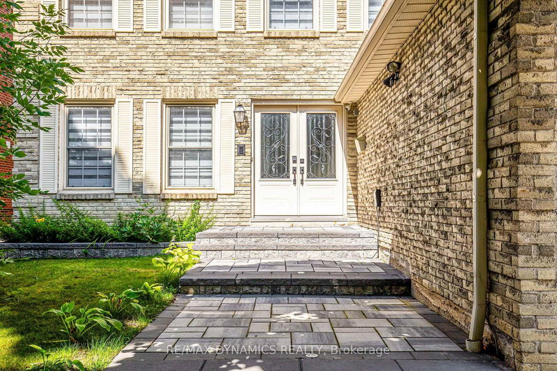 267 Hidden Tr, Toronto, M2R 3S7 | Image 3