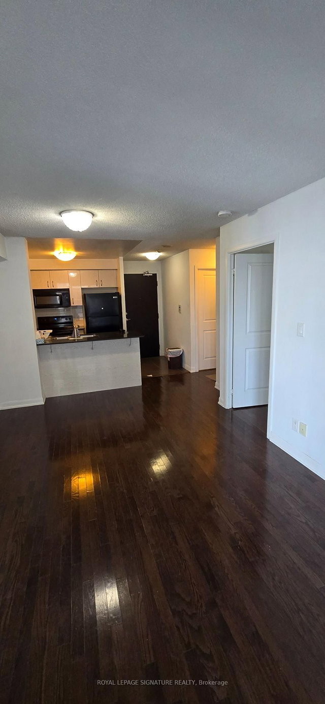 1007 - 5793 Yonge Street