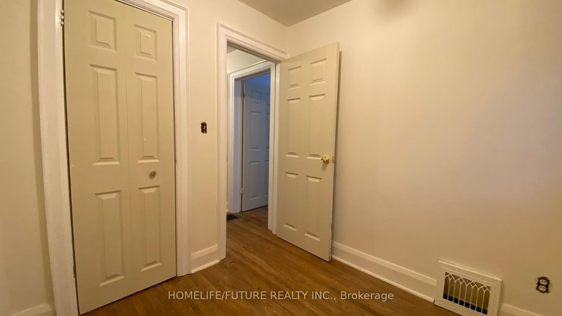 192 Parkview Ave, Toronto, M2N 3Y8 | Image 3