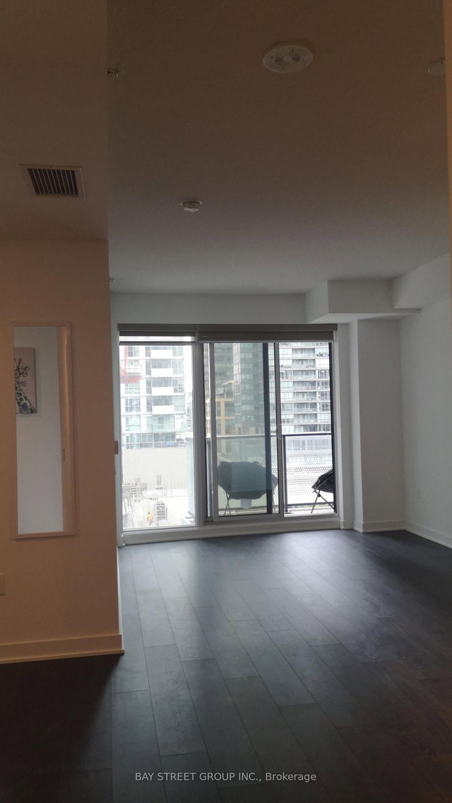 1103 - 125 Blue Jays Way