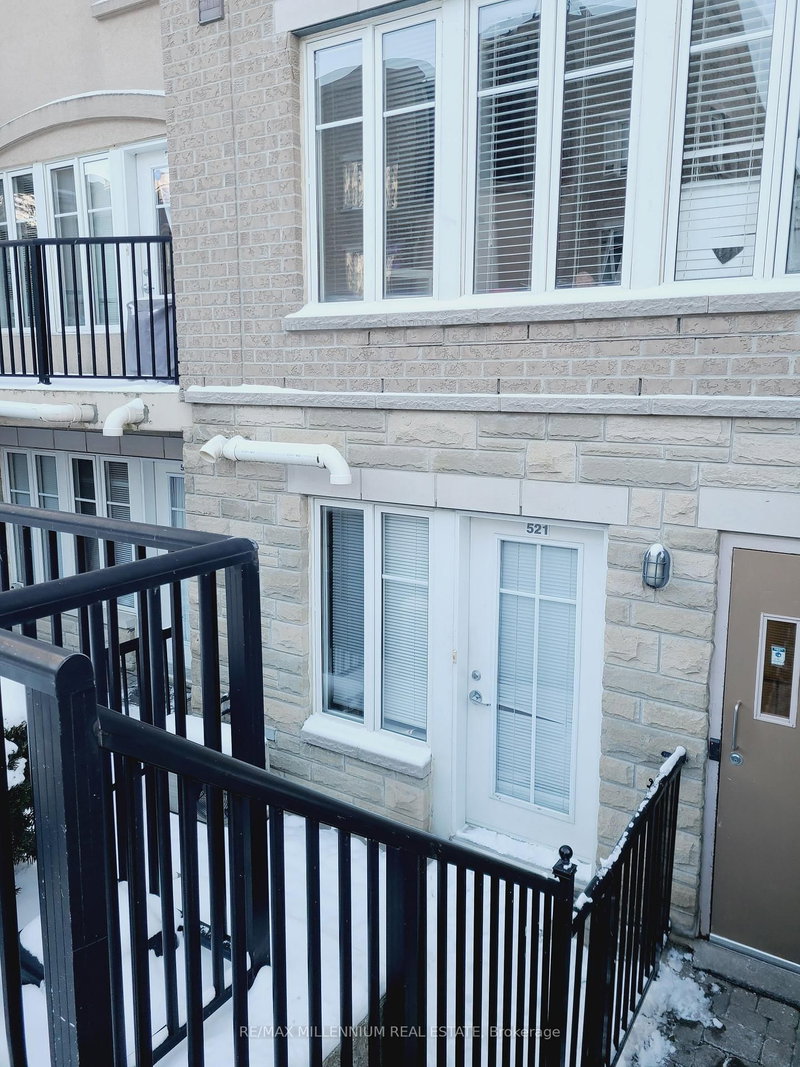 837 - 46 Western Battery Rd N, Toronto, M6K 3P1 | Image 2