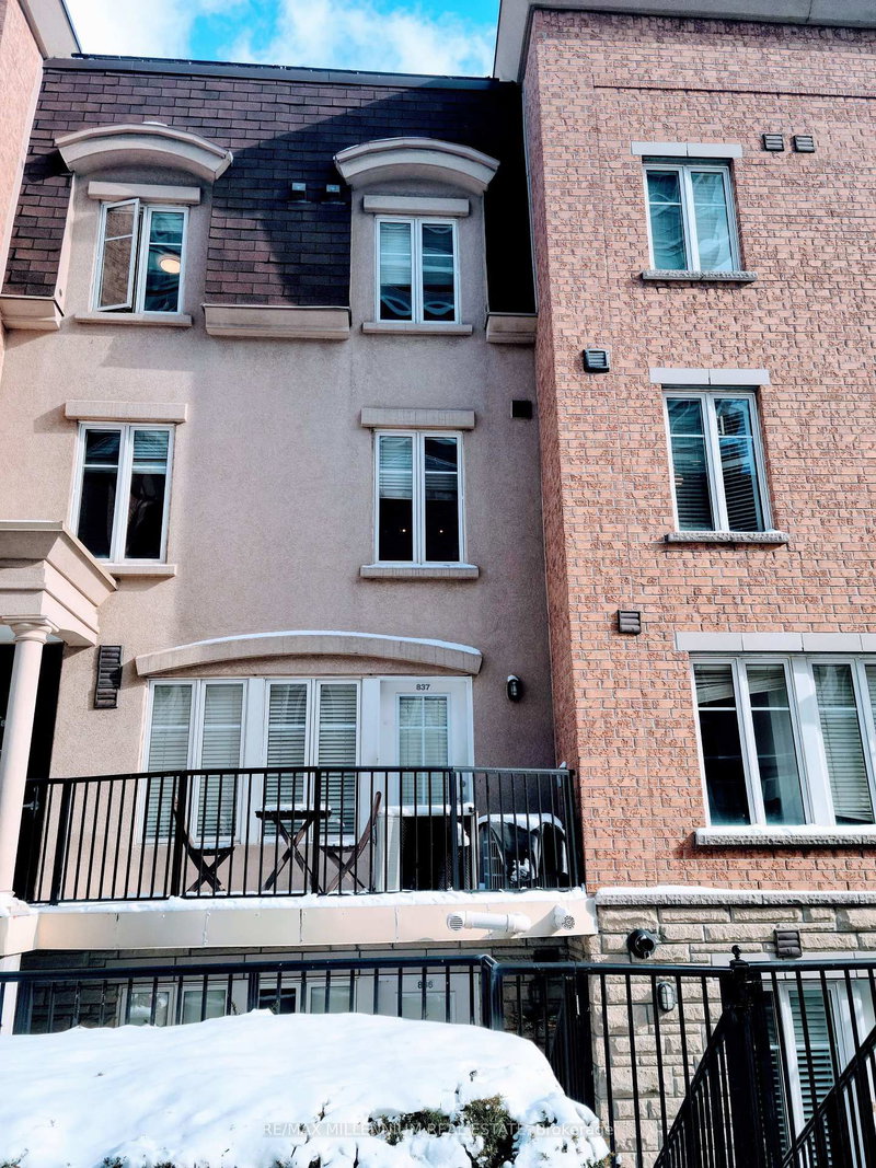 837 - 46 Western Battery Rd N, Toronto, M6K 3P1 | Image 3