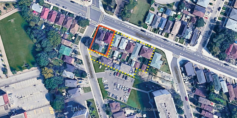 752 Vaughan Rd, Toronto, M6E 2Z2 | Image 3