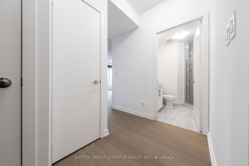 3805 - 65 Bremner Blvd, Toronto, M5J 0A7 | Image 2