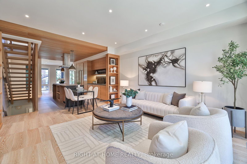 444 Roxton Rd, Toronto, M6G 3R4 | Image 3