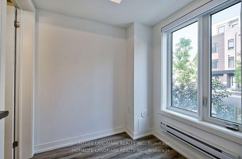 30 Case Ootes Dr, Toronto, M4A 1C5 | Image 2