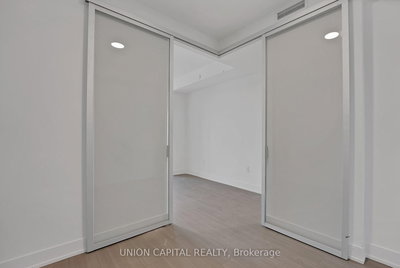 2207-36 Olive Avenue, Toronto, Ontario image-0-3