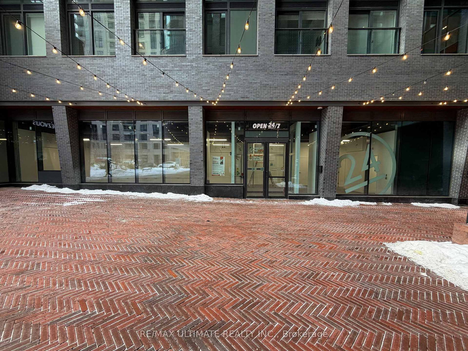 30 Mutual Street, Unit 2