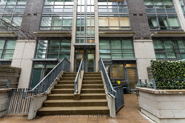 Th16 - 57 East Liberty Street