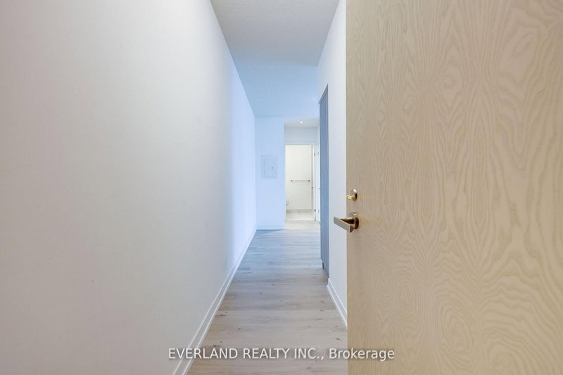 1108 - 138 Downes St, Toronto, M5E 0E4 | Image 3