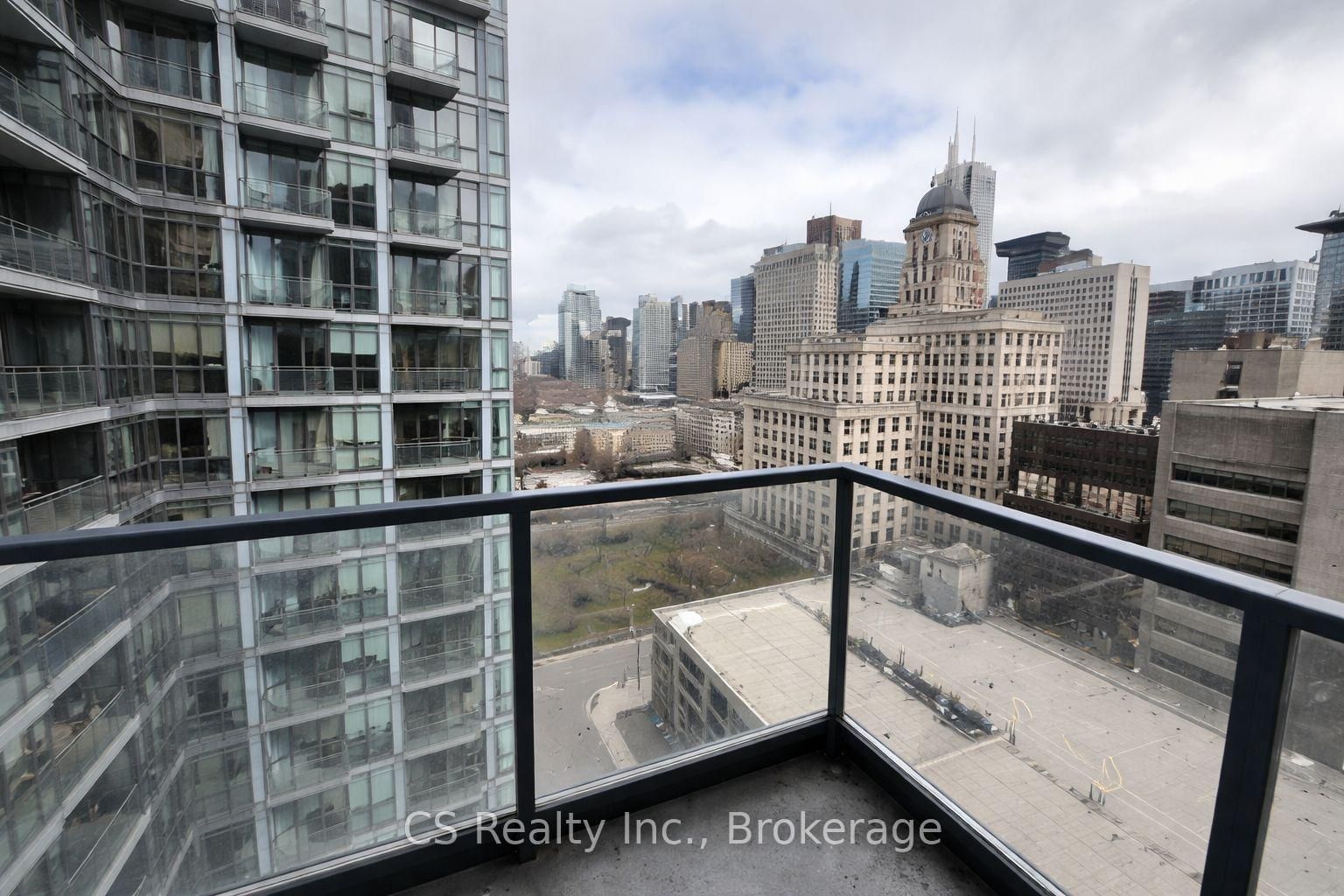 210 Simcoe Street, Unit 1503 - Photo 8