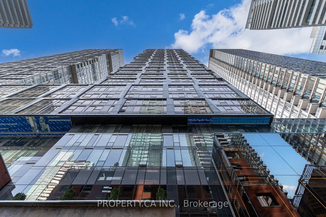 3713 - 35 Mercer Street